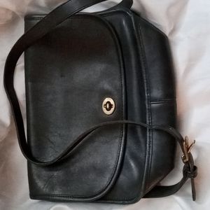 Vintage coach twist snap closure I think it is dark blue but in different light